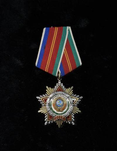 戎马世界章牌大赏第115期 苏联各民族友谊勋章，档案已查，授予木材与造纸工业部工人舒斯托夫 维克托 菲利波维奇