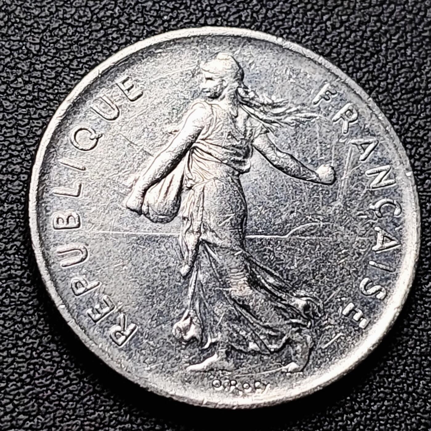 泉币菌-第226场-拍品多 请提前出价 法国早期（1994年）5法郎大镍币 29MM 播种女神 入欧前末版 绝版币