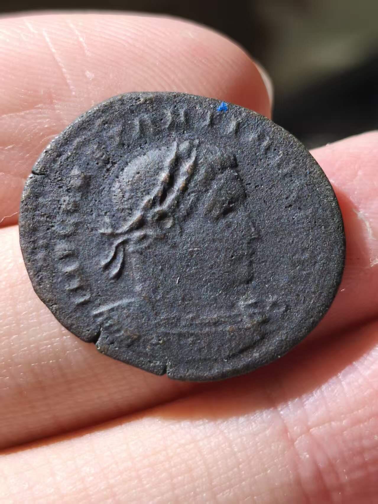 星盘世界钱币拍卖低佣金福利场(不直播) 罗马帝国 君士坦丁大帝 伦敦（Londinium）造币厂 富力铜币 背面图案为太阳神sol。伦敦场较为少见，在国外很受欢迎，价格相对较高，值得收藏