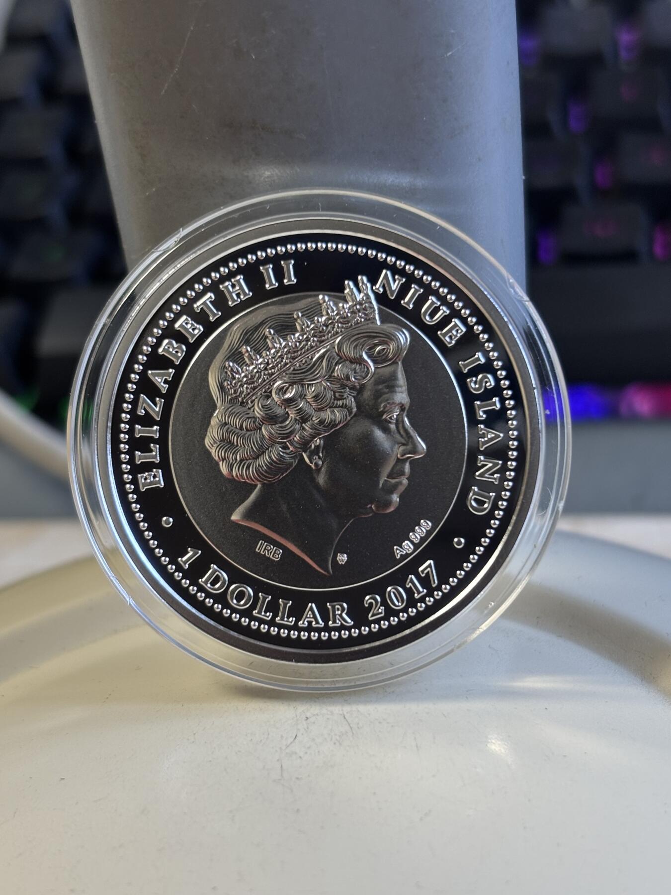 第197期拍卖 纽埃2017年1元彩色精制银币 2017年伦敦田径冠军赛 17.5克999银 发行量：999 盒证全