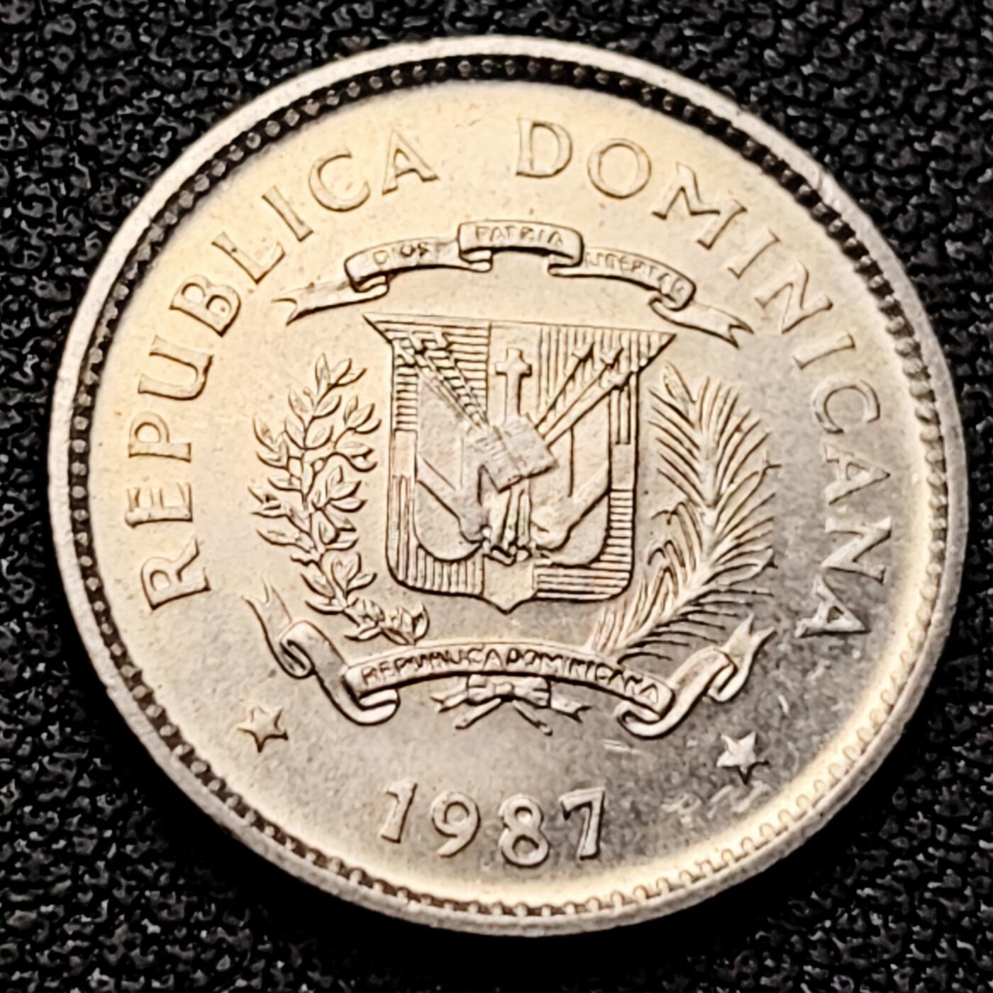 泉币菌-第226场-拍品多 请提前出价 原光 多米尼加1987年 10分硬币 国父之一胡安·巴勃罗·杜阿尔特 袖珍币