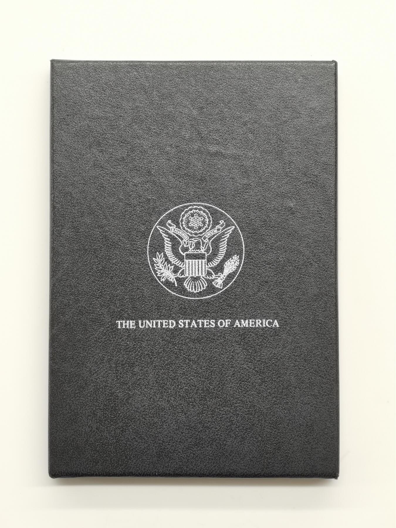 博洋堂世界钱币拍卖第168期（全场包邮） NGC MS65 美国1882年CC摩根银币，GSA原盒，五彩环状包浆很漂亮