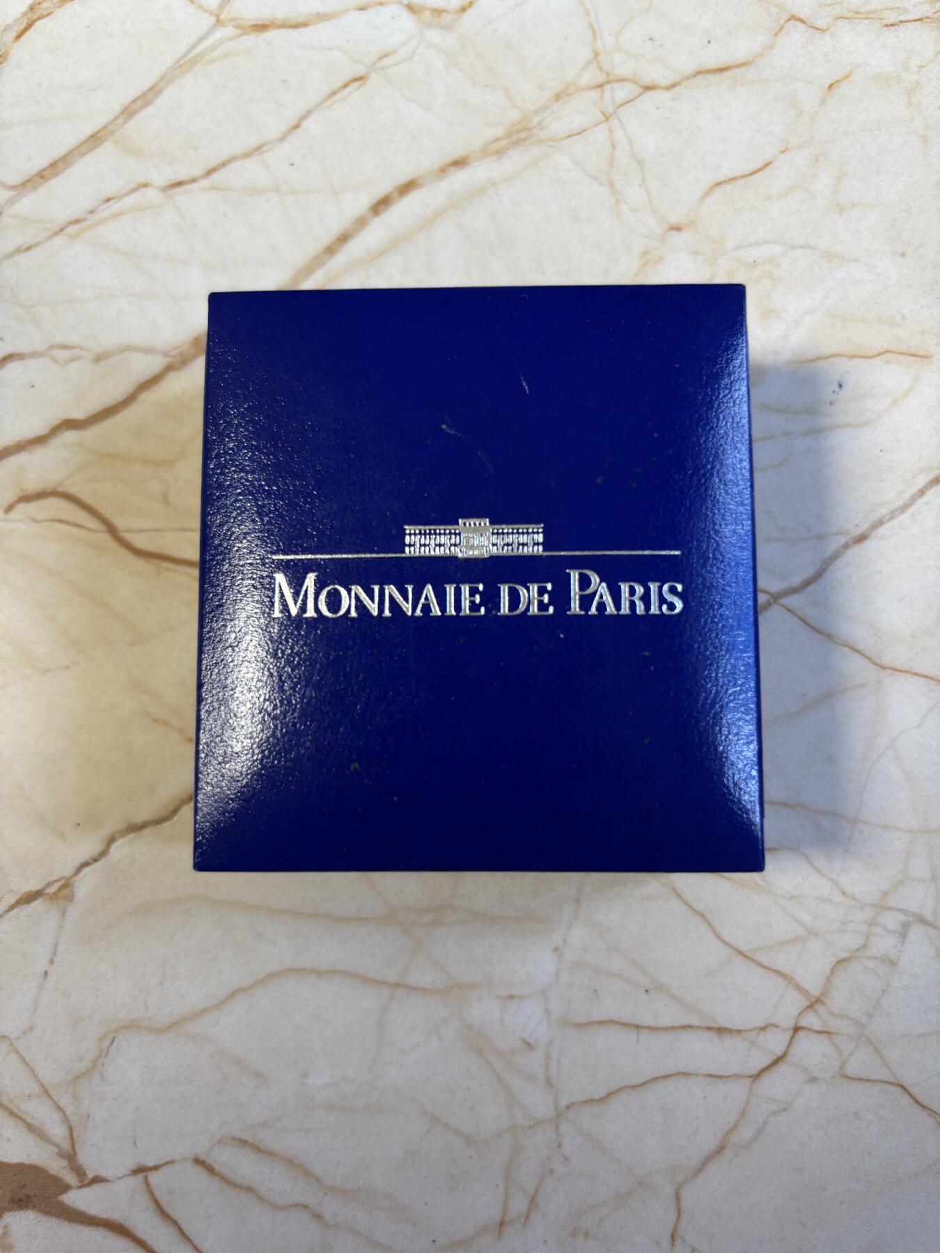 第197期拍卖 法国1995年100法郎精制银币 帕特农神庙(希腊) 22.2克900银 发行量：2万 盒证全