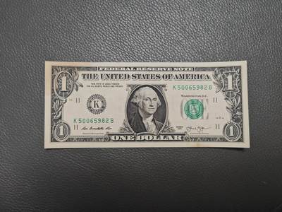 美国纸币 2013年 1美元 K区 全新直板 左上发黄 - 美国纸币 2013年 1美元 K区 全新直板 左上发黄