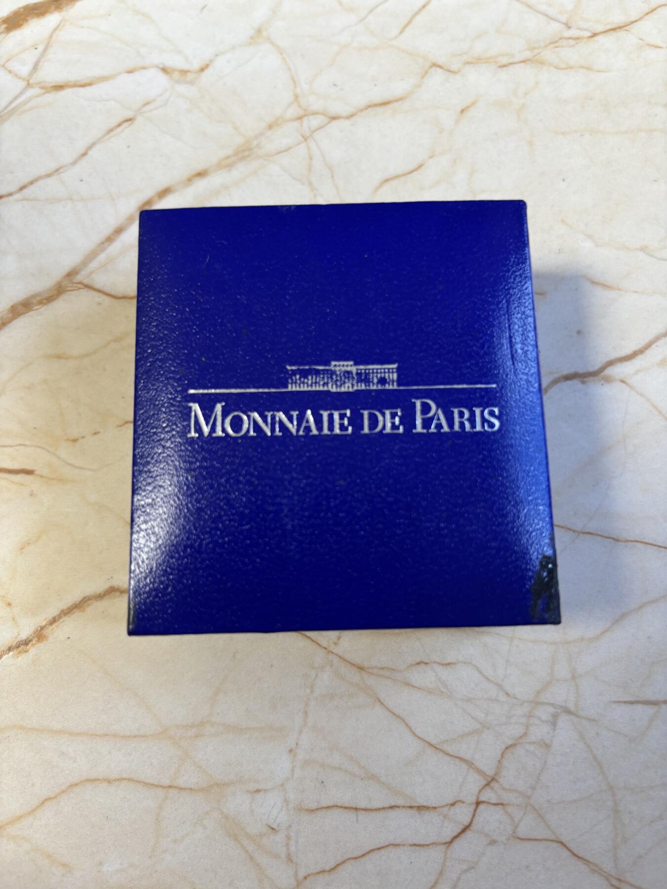 第197期拍卖 法国1996年100法郎/15欧元双面值精制银币 阿姆斯特丹运河(荷兰) 22.2克900银 发行量：2万 盒证全