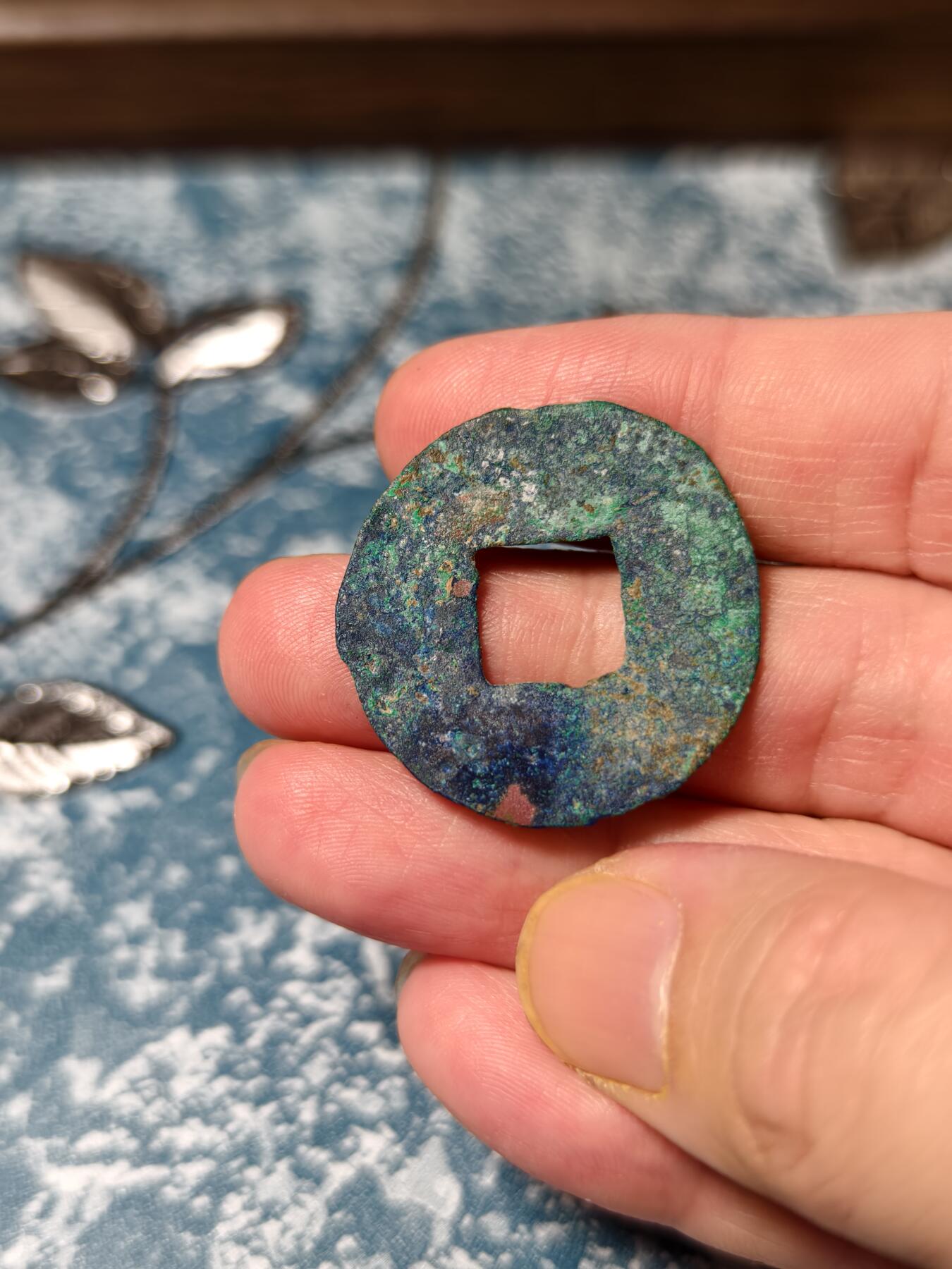 抚柳草堂-第二十五期章牌钱币  奖章勋章 满百包邮 放漏专场 秦 半两  大半两重5.8g  5g以上价值高  美锈字口清晰立体 裸币永久保真