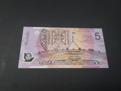 博彦收藏  4月25日 8点  钱币专场 澳洲 女皇5元 UNC 