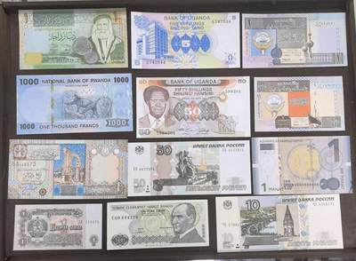 北京马甸外国币专卖第150期，外国纸币专场，陆续上拍，欢迎关注 - 散币之十二，12张，其中卢旺达有软折9品左右，土耳其有黄色斑9品左右，其他全新
