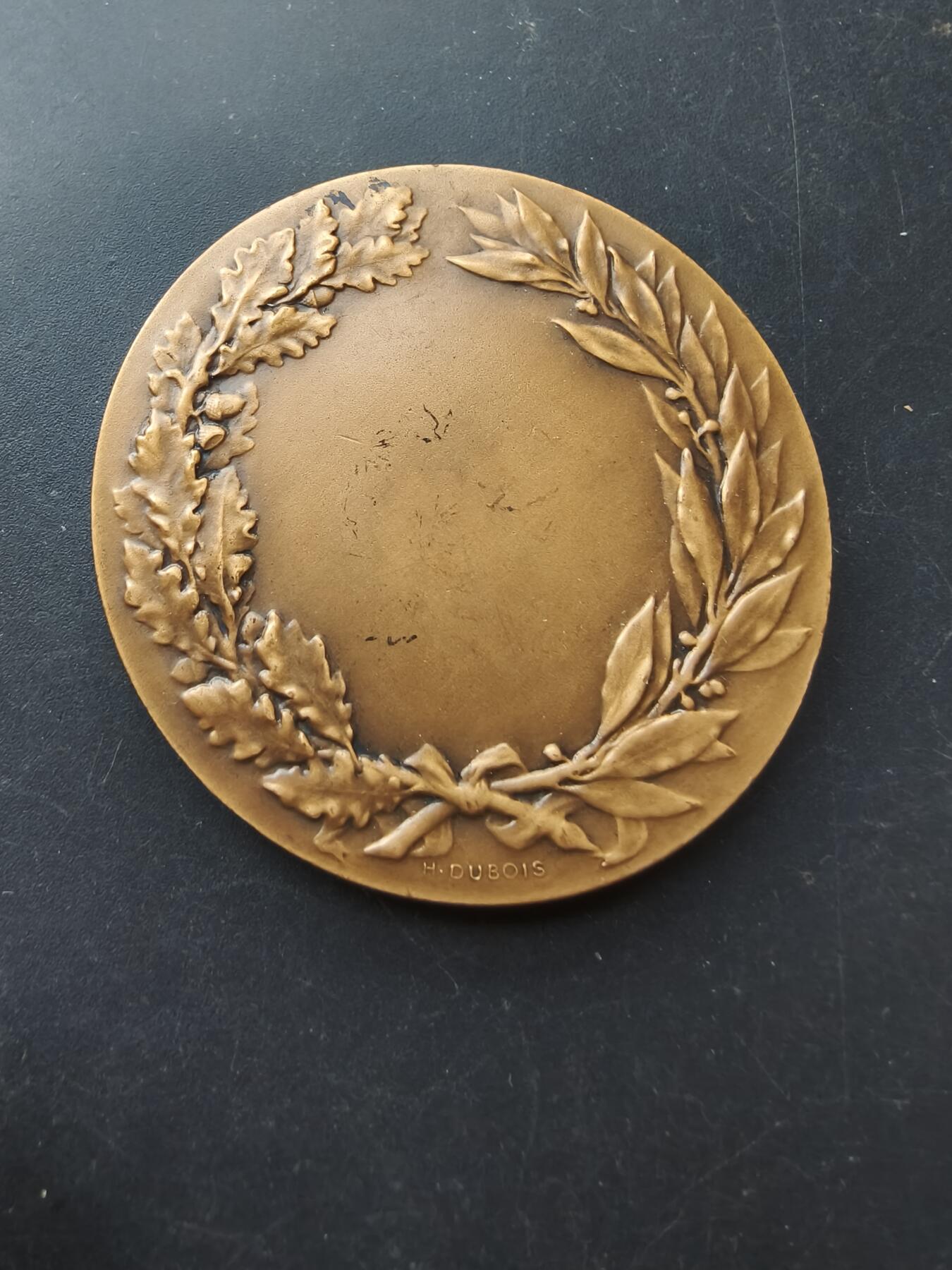 老王徽章第192期 法国射击协会射击竞赛大铜章     大师弗莱斯版     原盒      直径50mm      重量59.2g