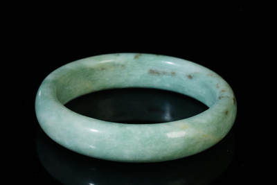 上海都达杂项专场103【全场包邮】  淡绿色玉手镯97-15