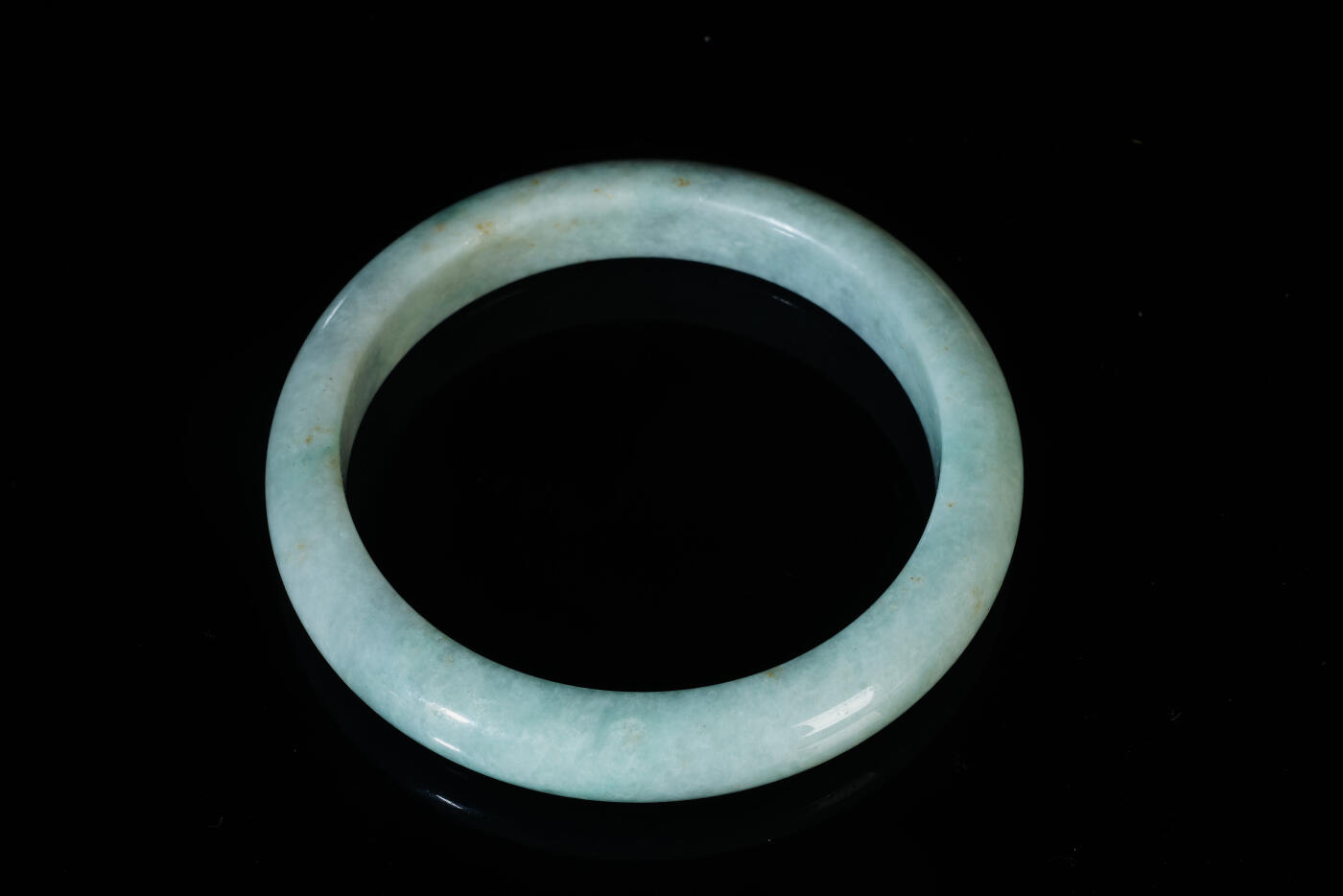 上海都达杂项专场八十一【全场包邮】  天然冰绿种翡翠（A货）手镯 附鉴定证书97-6