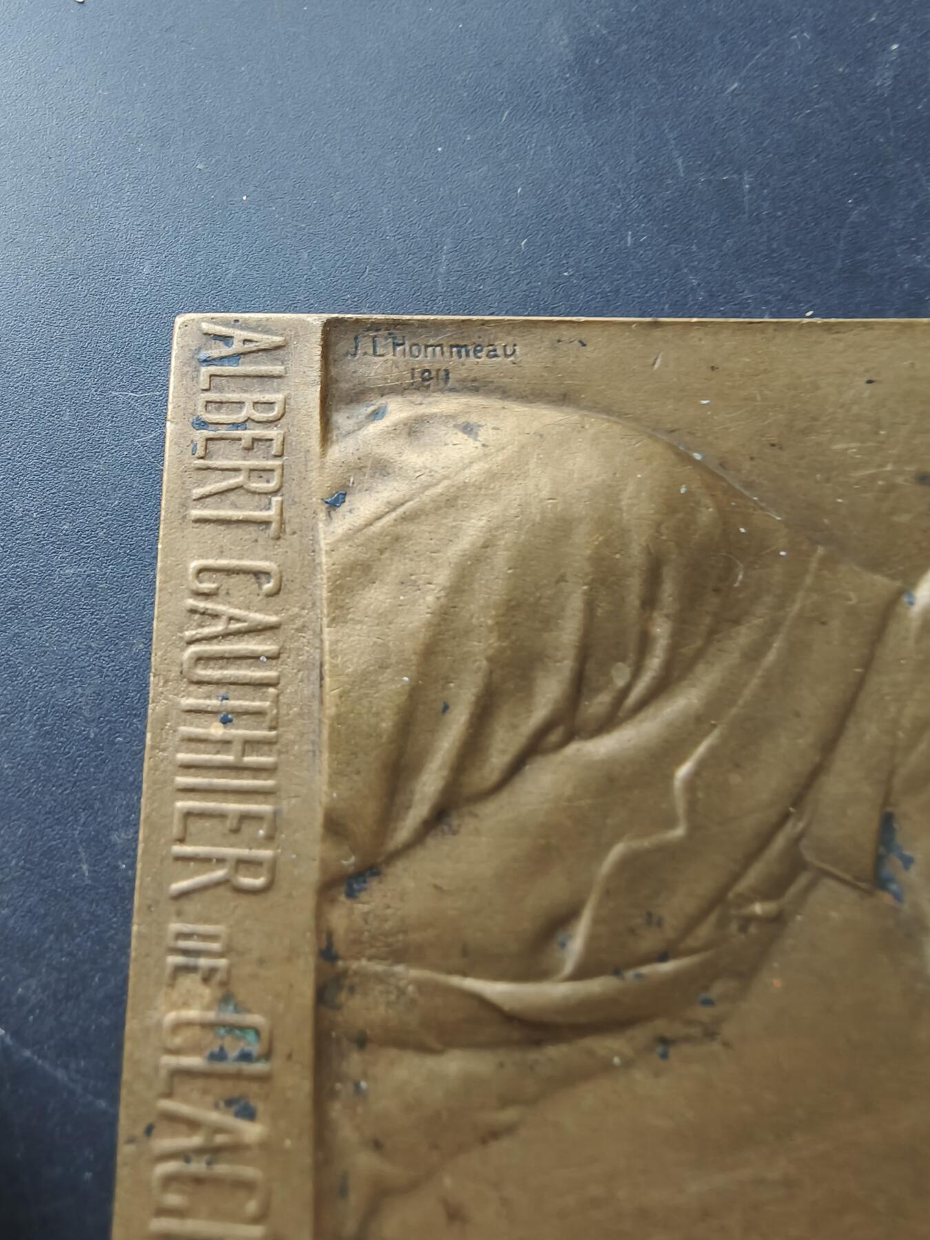 老王徽章第192期 法国塞纳-瓦茨省众议员阿尔贝·戈捷·德·克拉尼方形大铜章       尺寸51×73mm     重量104.1g