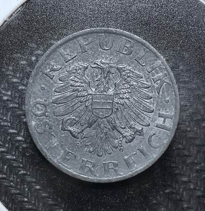 外国优质老铜币纪念币银币专场，周六晚上九点倒数截拍，满百包邮，周日发货,可寄存半年，喜欢朋友微信扫描二维码可直接参拍 - 奥地利共和国1980 年5 格罗申，正面为奥地利联邦鹰徽，背面标注面值与年份，是奥地利加入欧元区前的流通辅币，见证战后奥地利经济复苏与货币体系。