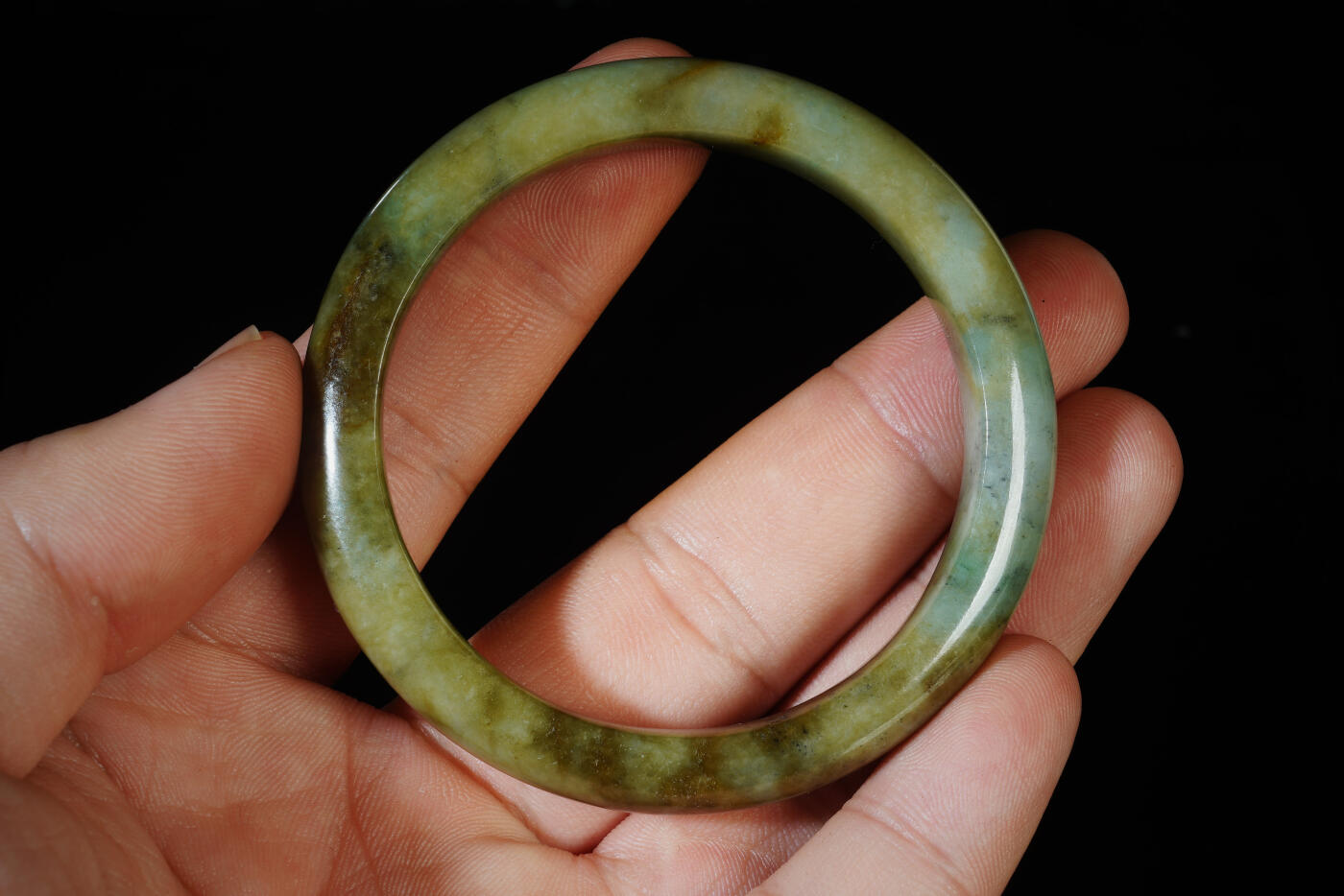 上海都达杂项专场八十一【全场包邮】  天然湖绿翡翠（A货）手镯 附鉴定证书97-12