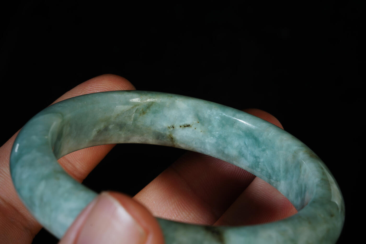 上海都达杂项专场八十一【全场包邮】  天然 冰绿种翡翠（A货）手镯 附鉴定证书97-8