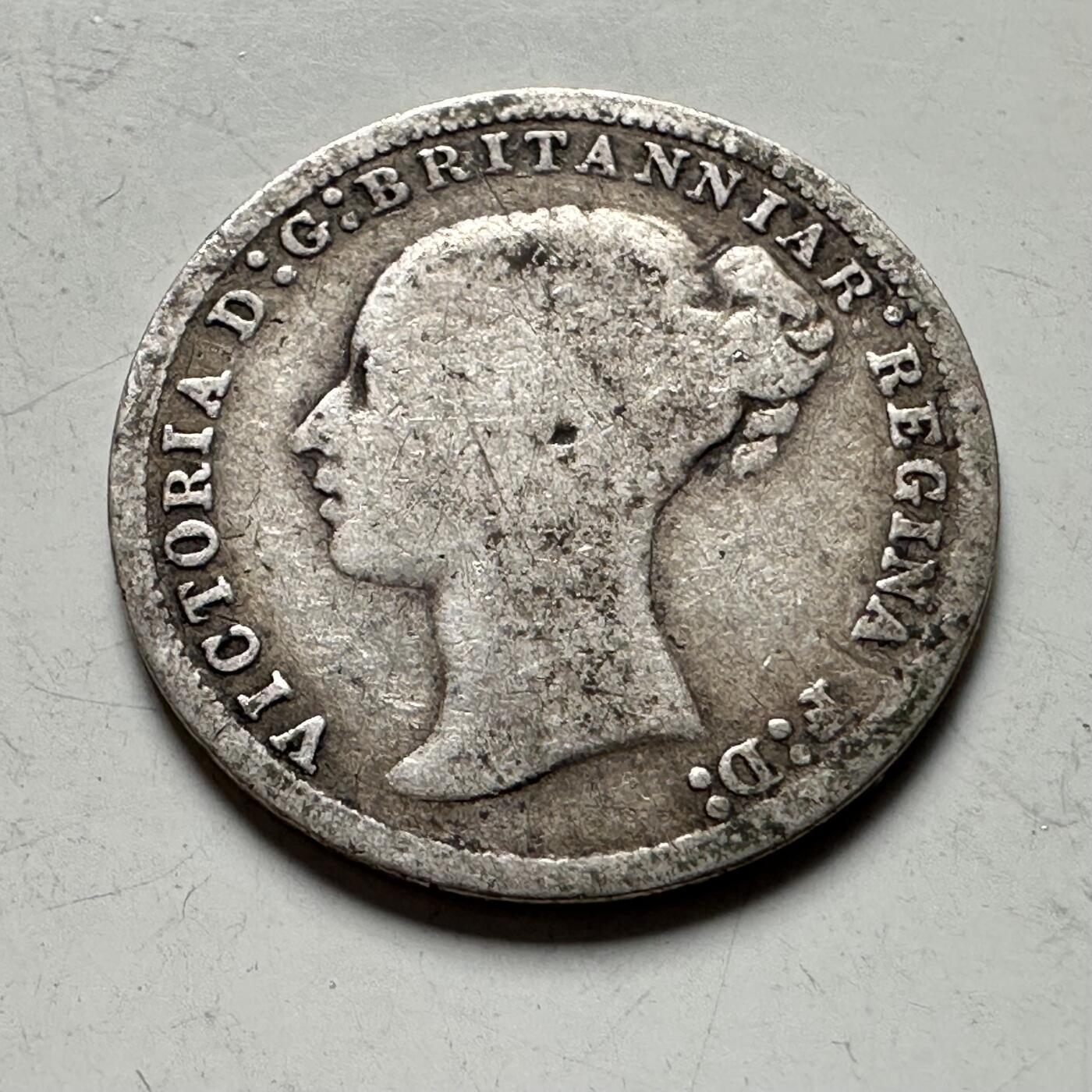 🌹外币初藏🌹🐯2026年第43场   每周二四六晚8️⃣点  世界硬币 英国 1877年 维多利亚 3便士银币 1.41克-16毫米-92.5%银