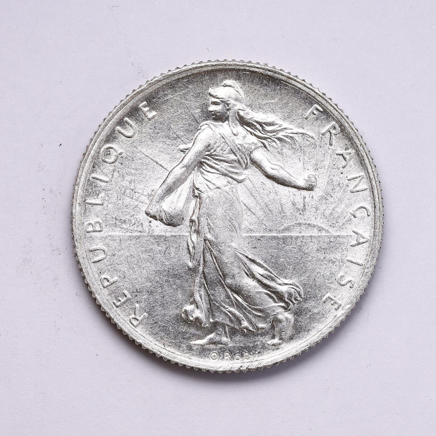 观钱 近现代机制币拍卖No.008（全场顺丰包邮，不区分偏远地区）  法国1916年 播种女神2法郎银币 10g 83.5%银 MS未流通品相