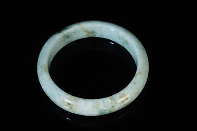 上海都达杂项专场103【全场包邮】  天然翡翠（A货）手镯 附鉴定证书97-13