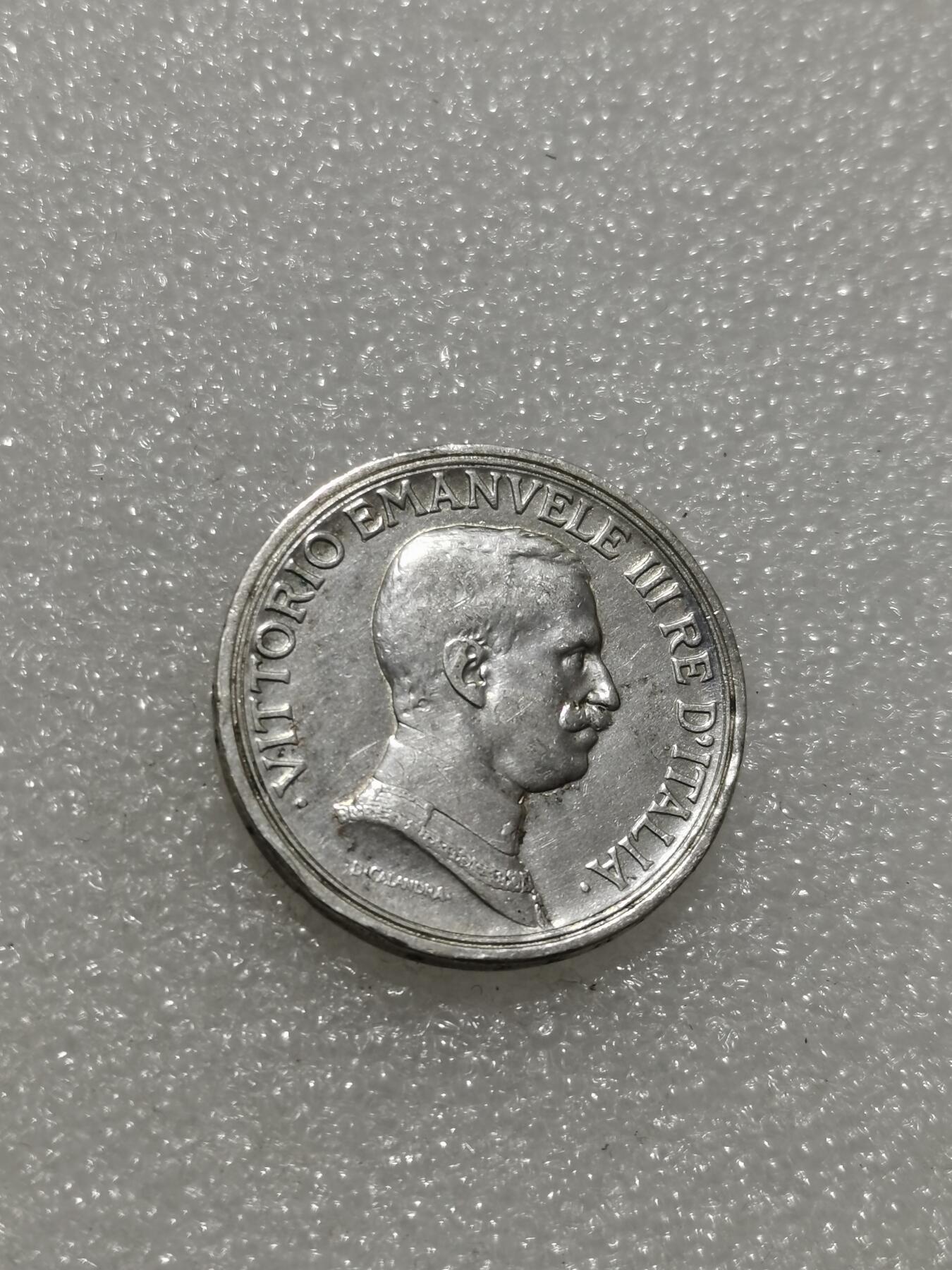 天下钱庄专场欢迎参拍 意大利胜利马车2里拉银币