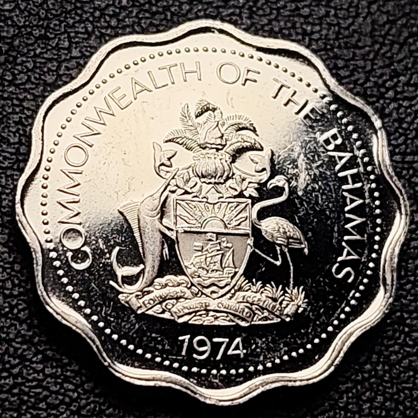 泉币菌-第227场-拍品多 请提前出价 精制币 双鱼 巴哈马10分銅镍花边币 1974年 23.5毫米 5.54克