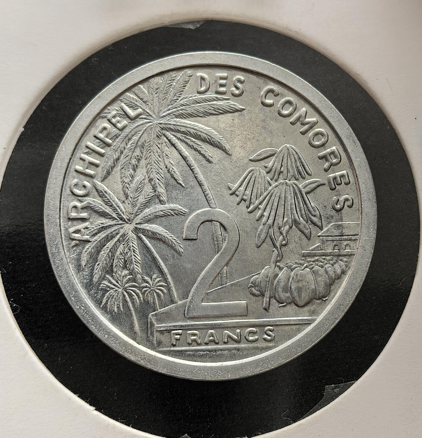 外国优质老铜币纪念币银币专场，周六晚上九点倒数截拍，满百包邮，周日发货,可寄存半年，喜欢朋友微信扫描二维码可直接参拍