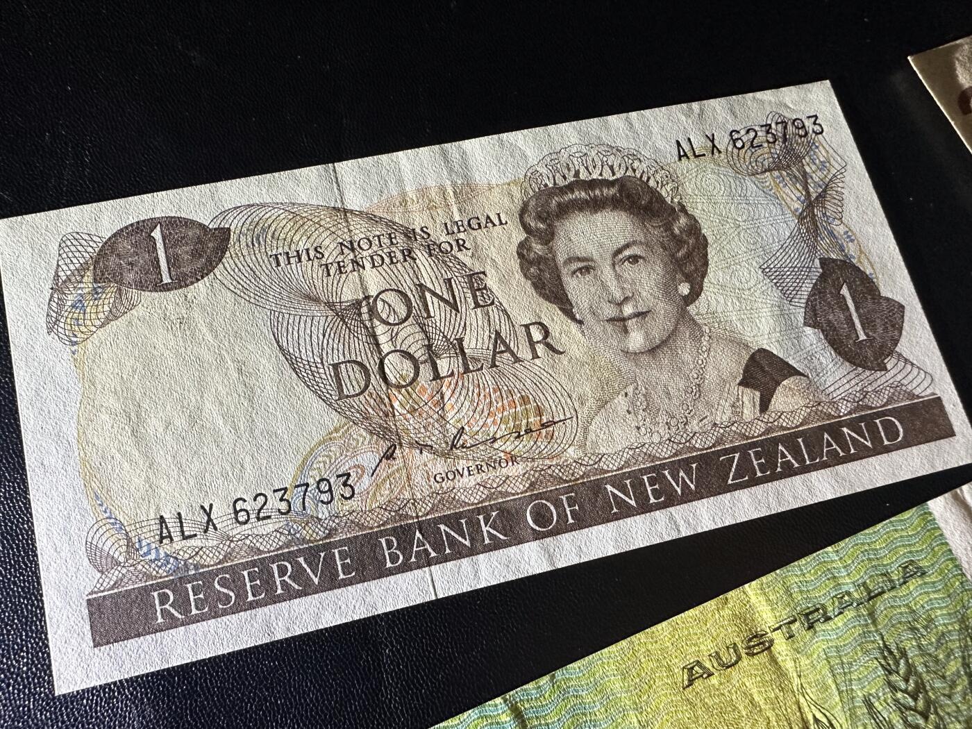 《外钞收藏家》第六百二十七期（精选场）（长期征集拍品、欢迎藏友们联系合作）