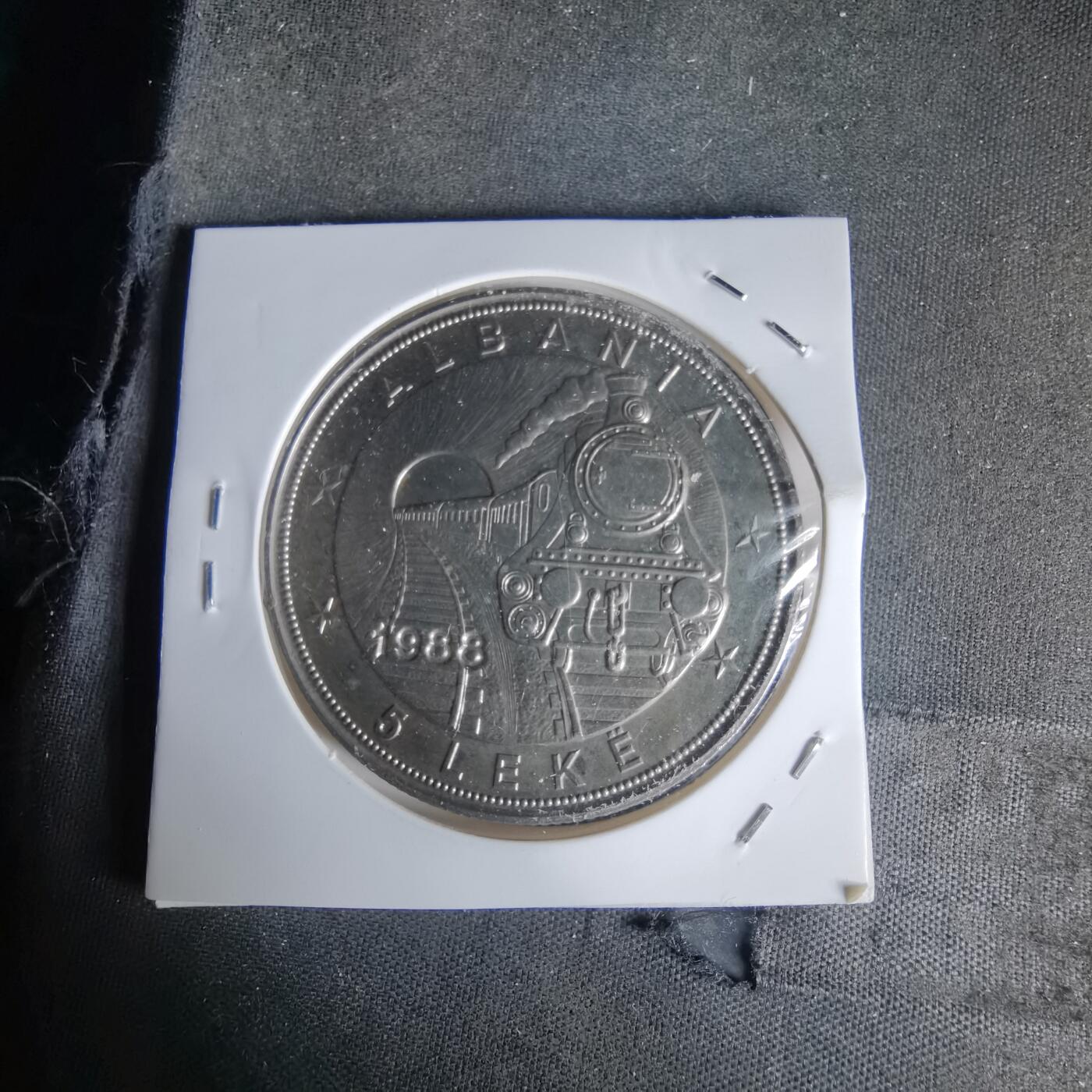 沼泽如烟--第1058场 阿尔巴尼亚1988年5列克纪念币