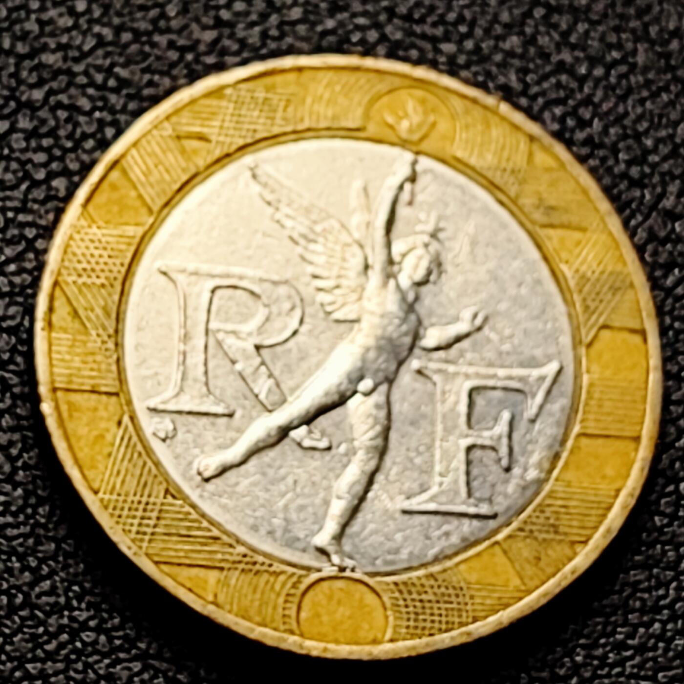 泉币菌-第226场-拍品多 请提前出价 1989年 法国10法郎双色币 天使 小飞人 自由保护神 23mm 入欧前末版币 绝版币 