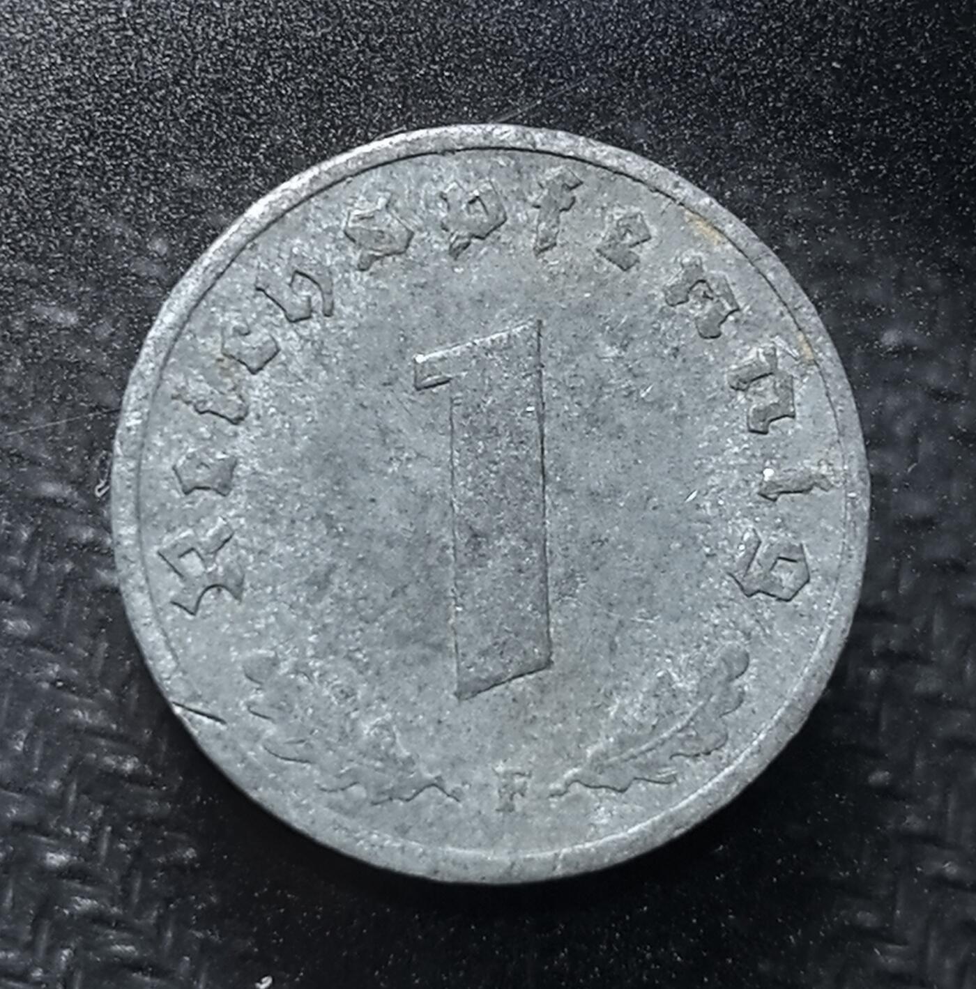 外国优质老铜币纪念币银币专场，周六晚上九点倒数截拍，满百包邮，节前出差在外，5月3日统一发货,可寄存半年，喜欢朋友微信扫描二维码可直接参拍