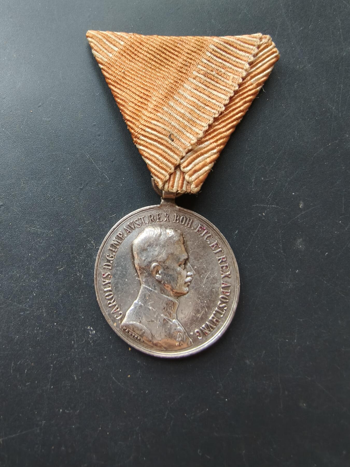 老王徽章第192期 奥匈帝国银级勇敢奖章    卡尔版   带900银标    20g