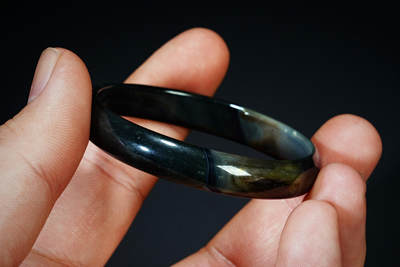 上海都达杂项专场103【全场包邮】  天然黑玛瑙手镯 附鉴定证书97-16