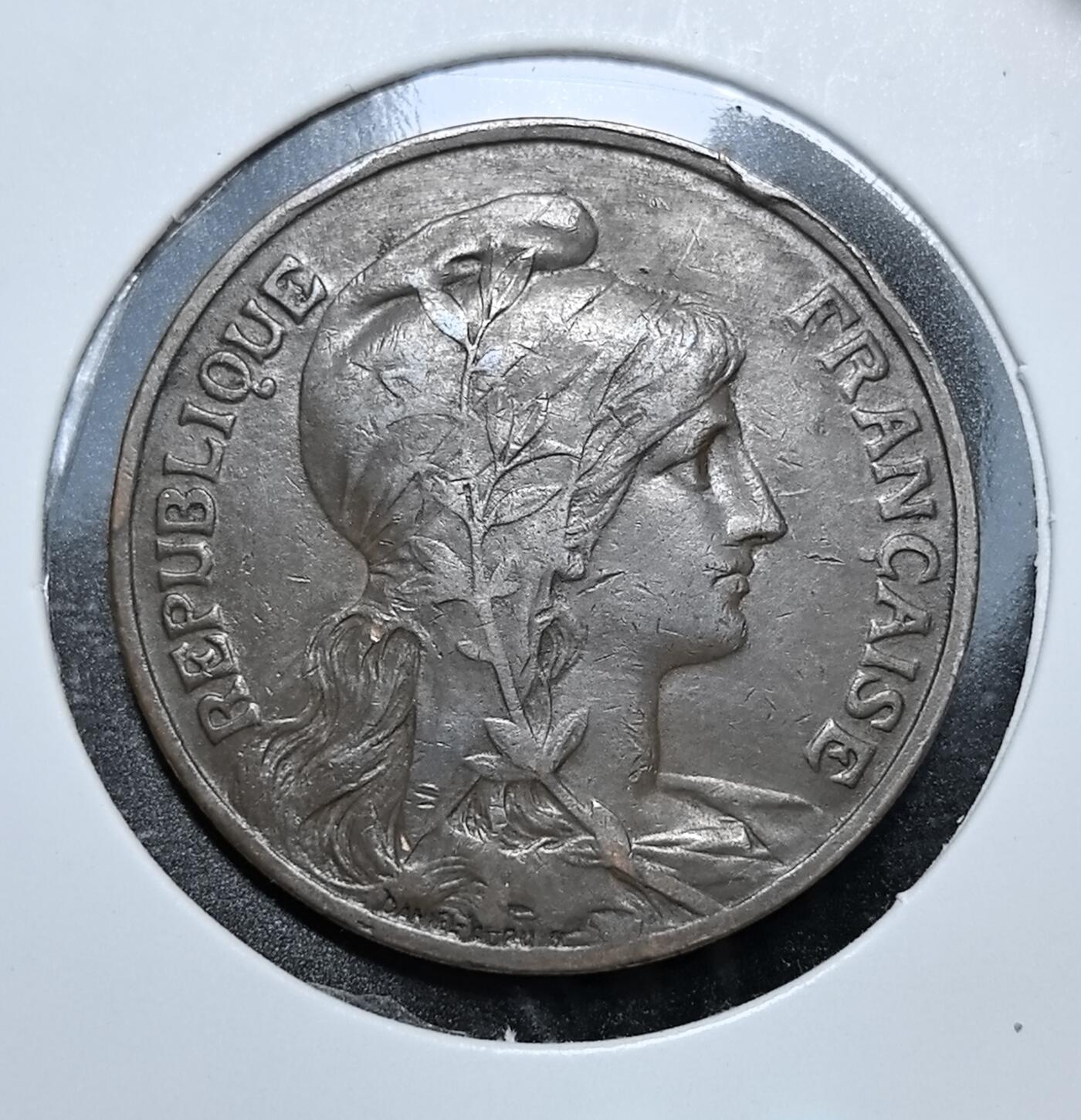 外国优质老铜币纪念币银币专场，周六晚上九点倒数截拍，满百包邮，节前出差在外，5月3日统一发货,可寄存半年，喜欢朋友微信扫描二维码可直接参拍