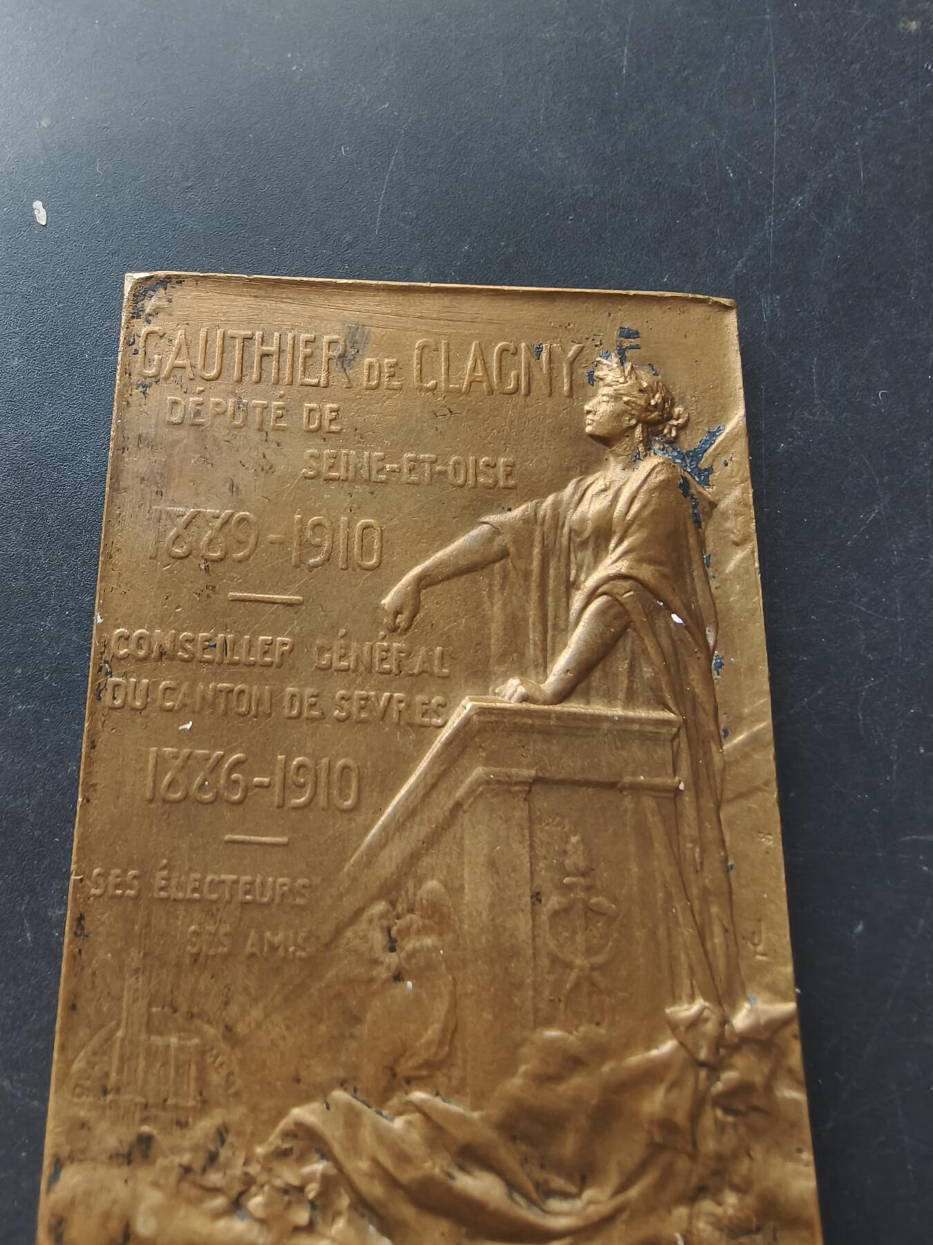 老王徽章第192期 法国塞纳-瓦茨省众议员阿尔贝·戈捷·德·克拉尼方形大铜章       尺寸51×73mm     重量104.1g