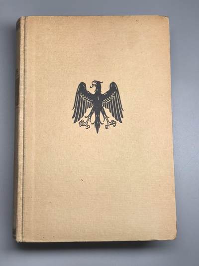 小驴勋章奖章收藏4月18日周六晚六点拍卖（珍爱和平，收藏战争，铭记历史，勿忘国耻，忠党爱国。有偿代拍，送拍规则在简介最后，参拍须阅读规则后再参拍，关系到运费包装发货时效真假辨别等关键信息，拍卖时不再发原图，看大图店主微信码在拍卖店铺介绍里或者找我要） 德国历史从德国早期到现代 二战德国1942年莱比锡乔治出版 有多张照片绘画地图 书本厚重 德文原版