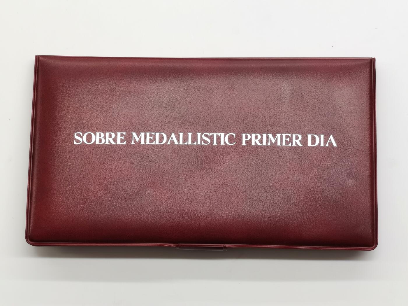 博洋堂世界钱币拍卖第168期（全场包邮） 安道尔1975年银章邮票首日封 国际妇女年 925银25克 发行量：2000枚 红色封套