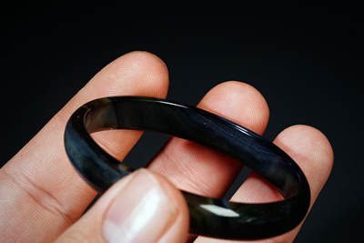 上海都达杂项专场103【全场包邮】  天然黑玛瑙手镯 附鉴定证书97-16