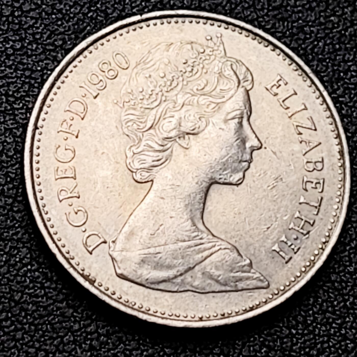 泉币菌-第226场-拍品多 请提前出价 早期老版 1980年英国大5便士镍币 皇冠蓟草 23mm 