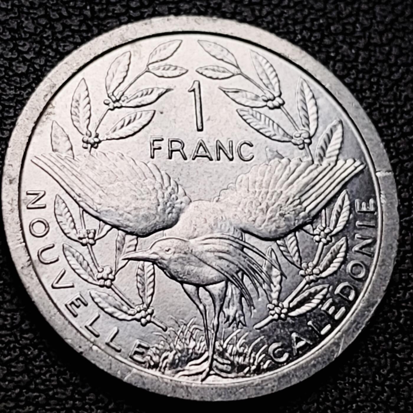 泉币菌-第227场-拍品多 请提前出价 原光美品 法属新喀里多尼亚硬币1法郎 铝币23毫米 女神动物 天堂鸟钱币