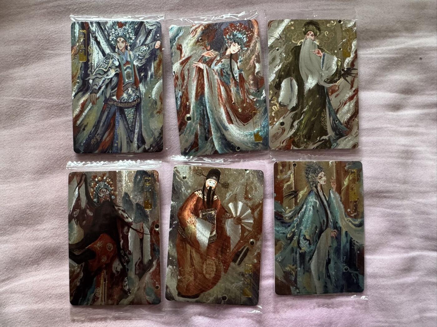 月落卡牌大清仓第9期 可可瑞听   京剧人物   2023涌藏卡博会限定特卡   全新未拆粗闪工艺面卡一套