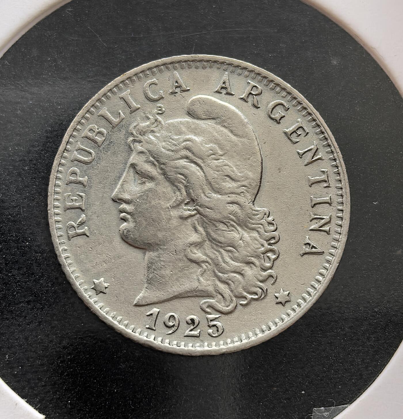 外国优质老铜币纪念币银币专场，周六晚上九点倒数截拍，满百包邮，节前出差在外，5月3日统一发货,可寄存半年，喜欢朋友微信扫描二维码可直接参拍