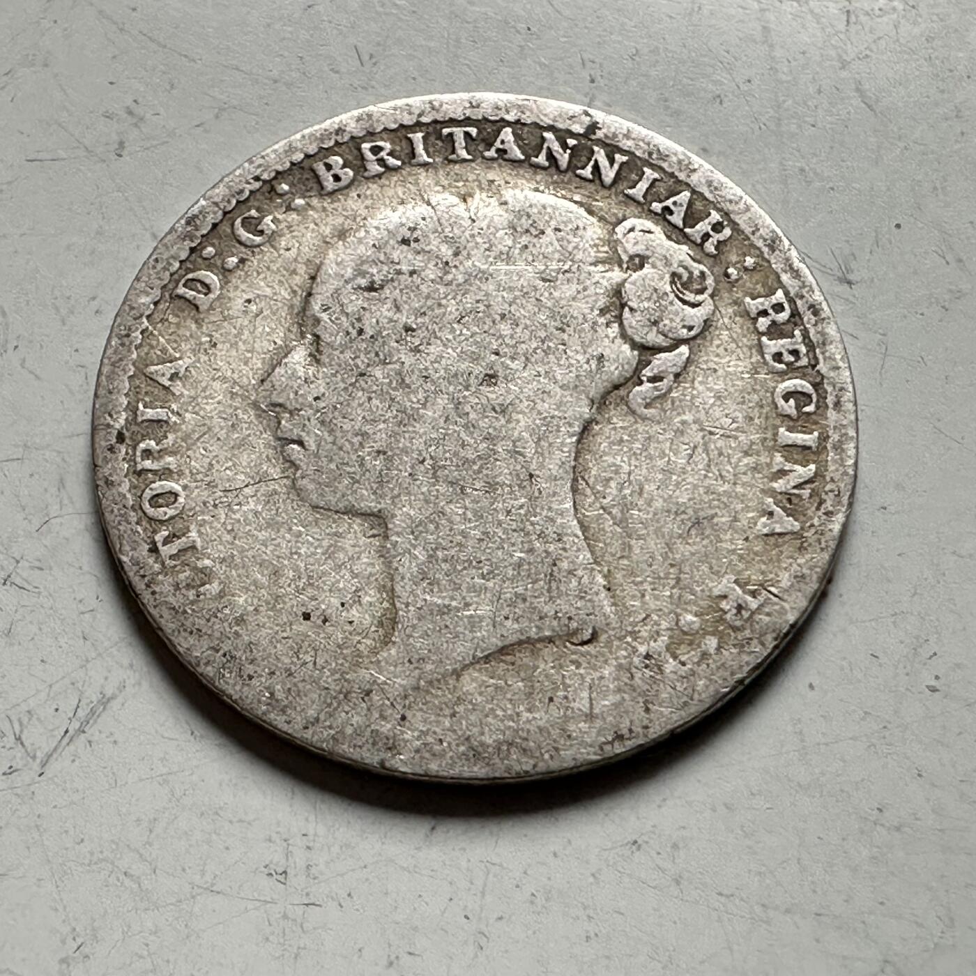 🌹外币初藏🌹🐯2026年第43场   每周二四六晚8️⃣点  世界硬币 英国维多利亚三便士银币 c