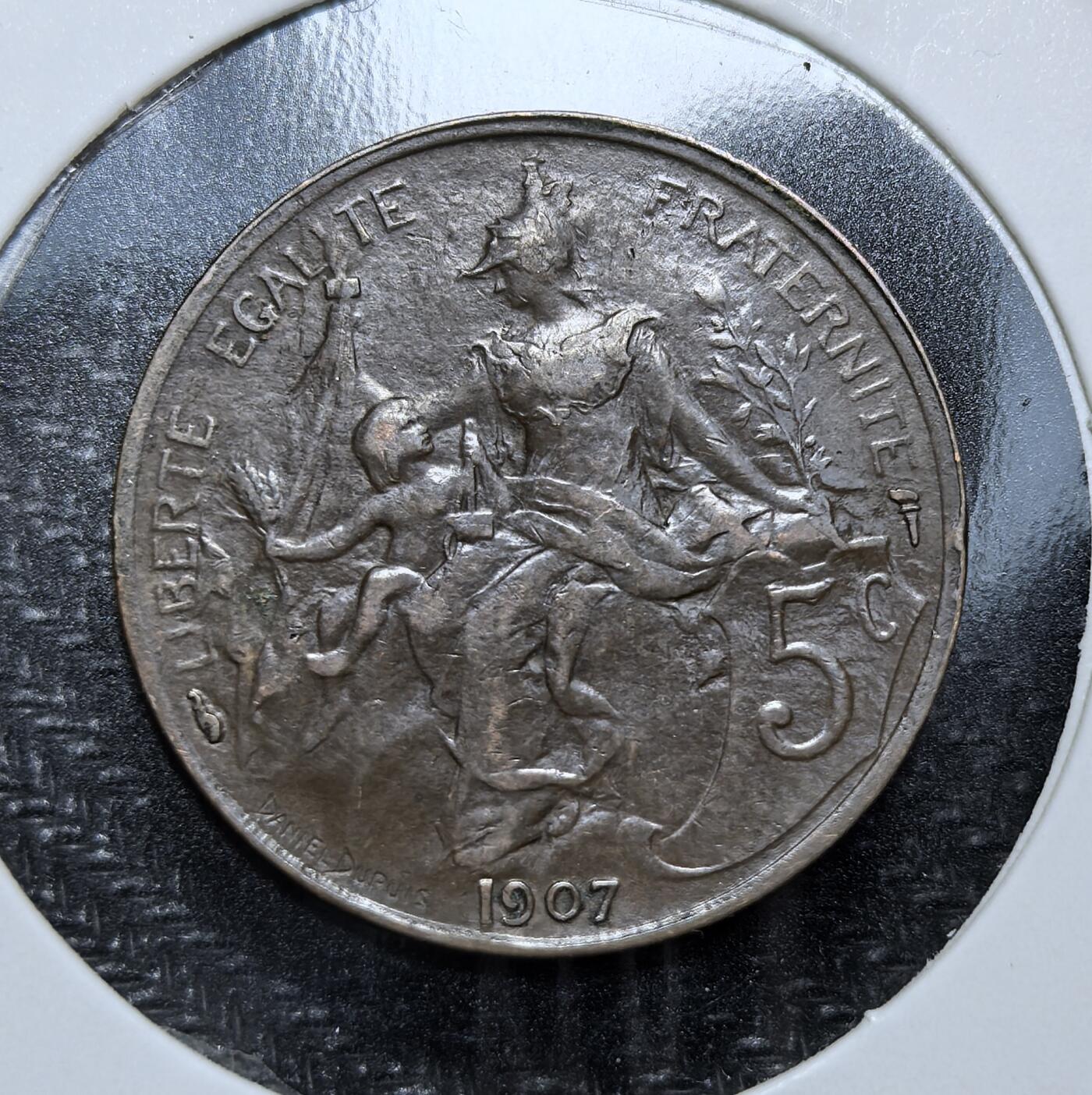 外国优质老铜币纪念币银币专场，周六晚上九点倒数截拍，满百包邮，节前出差在外，5月3日统一发货,可寄存半年，喜欢朋友微信扫描二维码可直接参拍