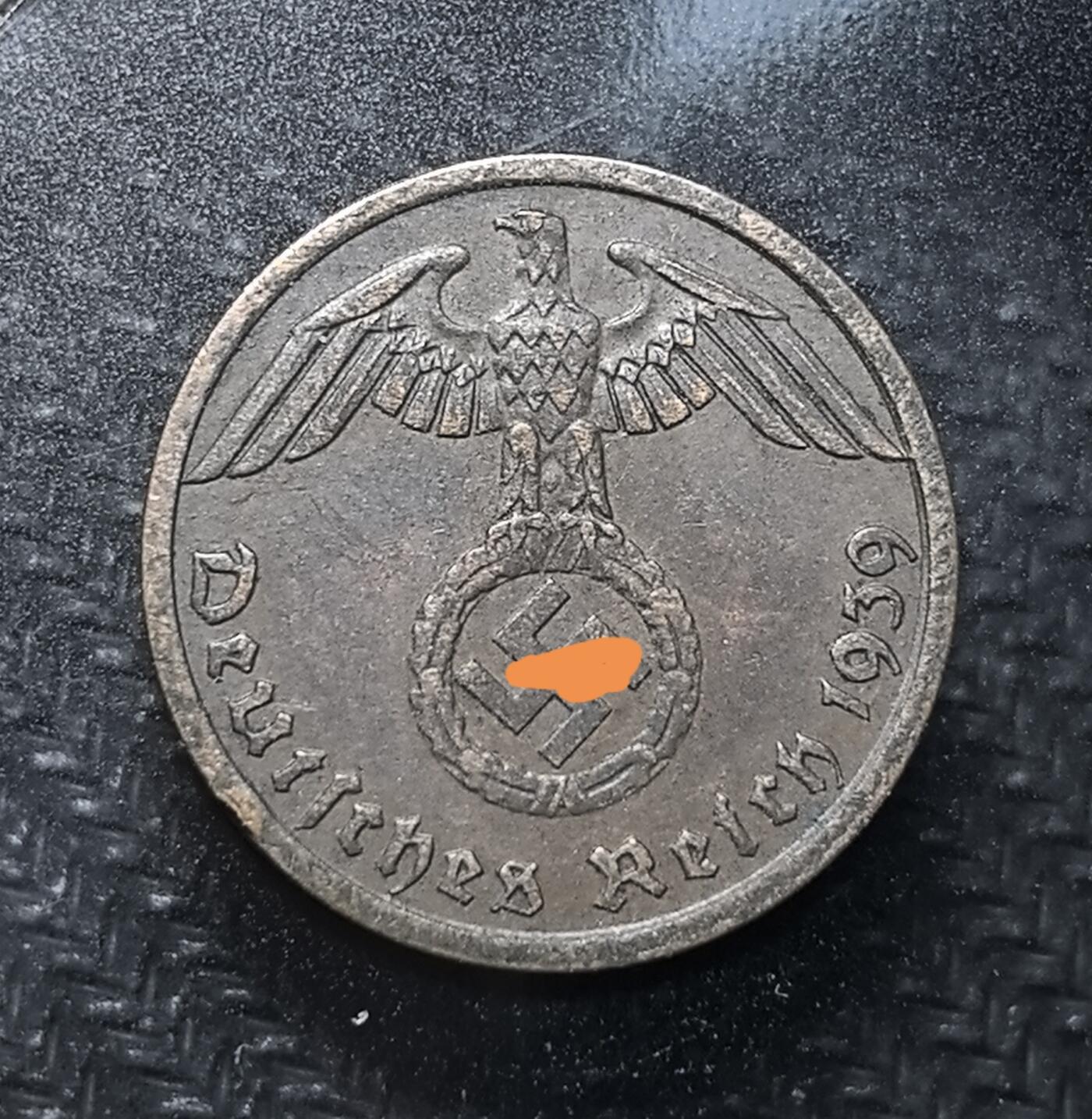 外国优质老铜币纪念币银币专场，周六晚上九点倒数截拍，满百包邮，周日发货,可寄存半年，喜欢朋友微信扫描二维码可直接参拍