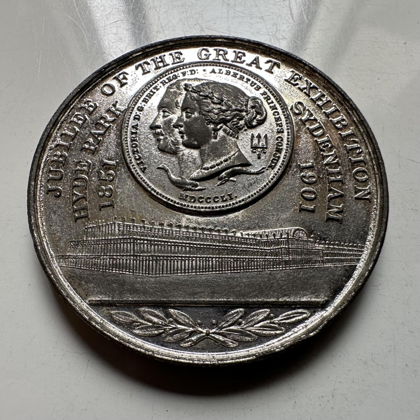 🌹外币初藏🌹🐯2026年第43场   每周二四六晚8️⃣点  世界硬币 英国 1901年 海军与军事展览会纪念章（水晶宫/万国博览会50周年）38毫米