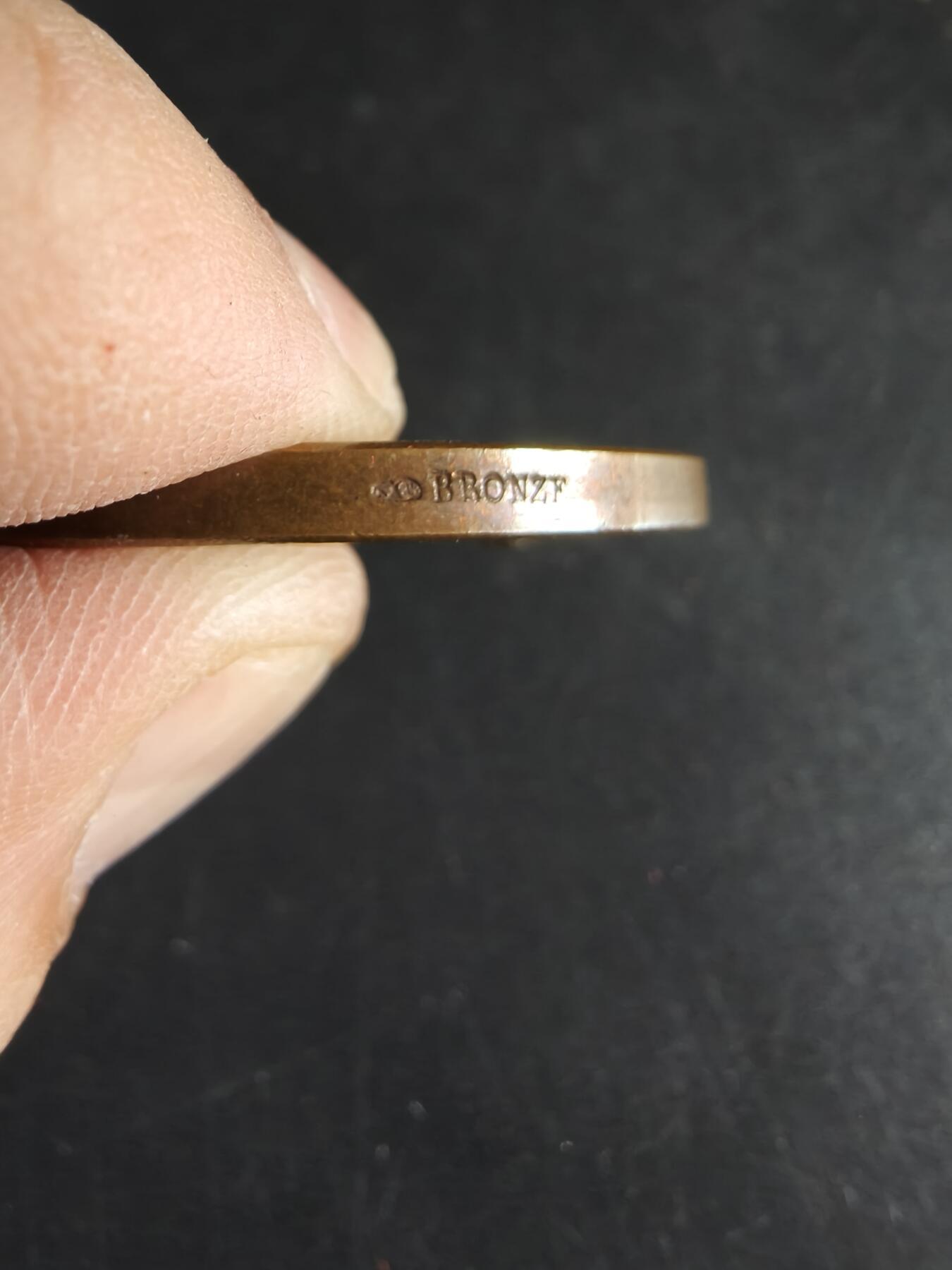 老王徽章第192期 法国里尔市农业委员会大铜章 原盒 A.勒孔特作品 罗马丰收女神刻瑞斯形象 直径41mm 重量35.3g