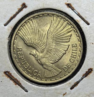 外国优质老铜币纪念币银币专场，周六晚上九点倒数截拍，满百包邮，周日发货,可寄存半年，喜欢朋友微信扫描二维码可直接参拍 - 智利1970年安第斯神鹰5分，以安第斯神鹰为国家象征，麦穗环绕面值，属智利埃斯库多货币体系，是阿连德上台前智利经济转型期的流通辅币。