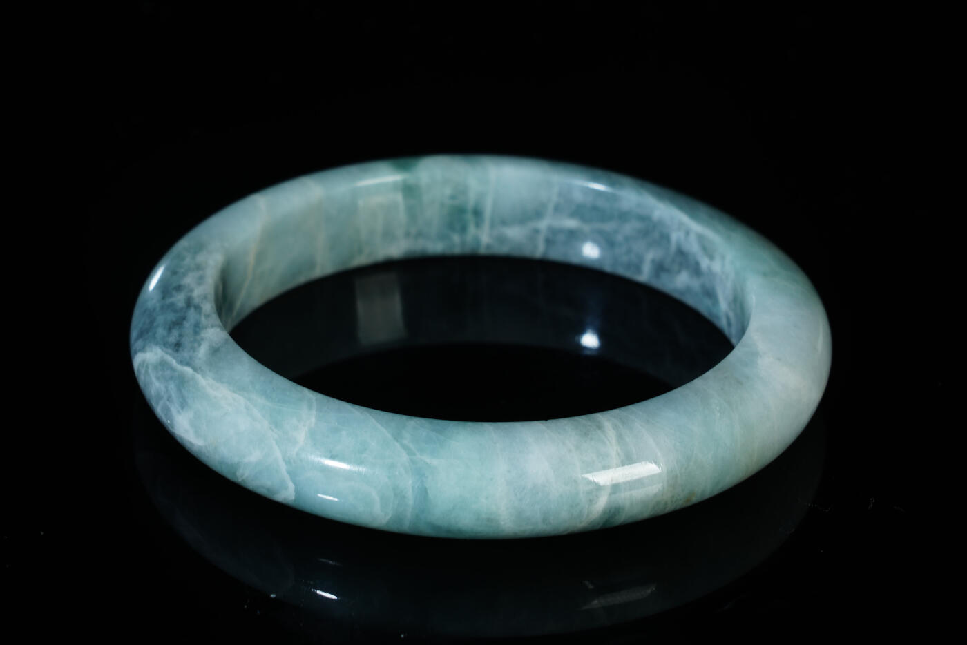 上海都达杂项专场八十一【全场包邮】  天然 翡翠（A货）手镯 附鉴定证书97-14