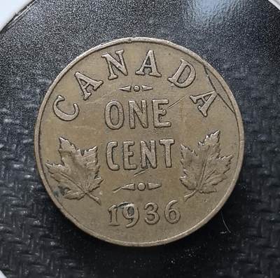 外国优质老铜币纪念币银币专场，周六晚上九点倒数截拍，满百包邮，周日发货,可寄存半年，喜欢朋友微信扫描二维码可直接参拍 - 加拿大1936年1分铜币，正面为英王乔治五世侧面像，背面是加拿大标志性枫叶，是英联邦时期加拿大的流通辅币，见证加拿大殖民史与货币史。