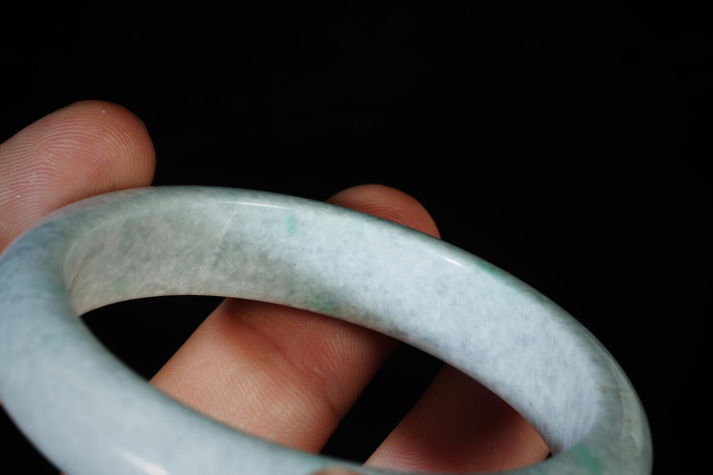上海都达杂项专场八十一【全场包邮】  天然冰糯种翡翠（A货）手镯 附鉴定证书97-5