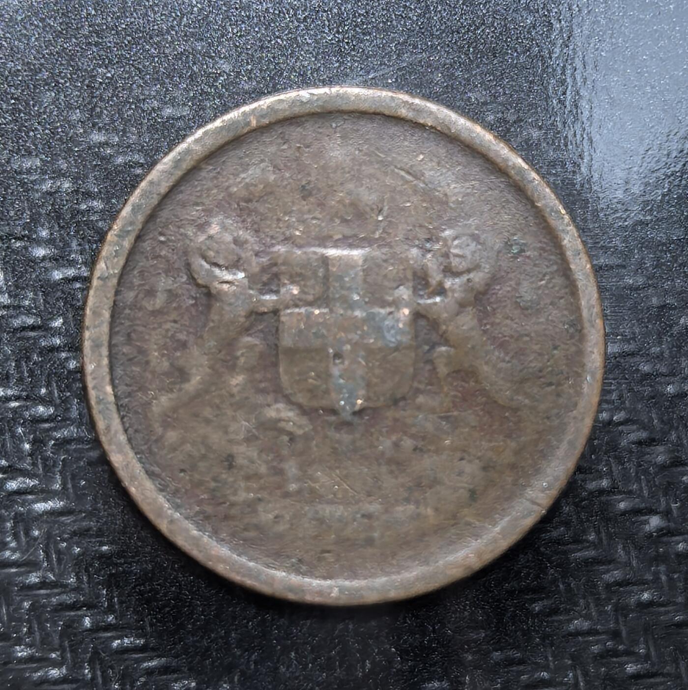 外国优质老铜币纪念币银币专场，周六晚上九点倒数截拍，满百包邮，周日发货,可寄存半年，喜欢朋友微信扫描二维码可直接参拍